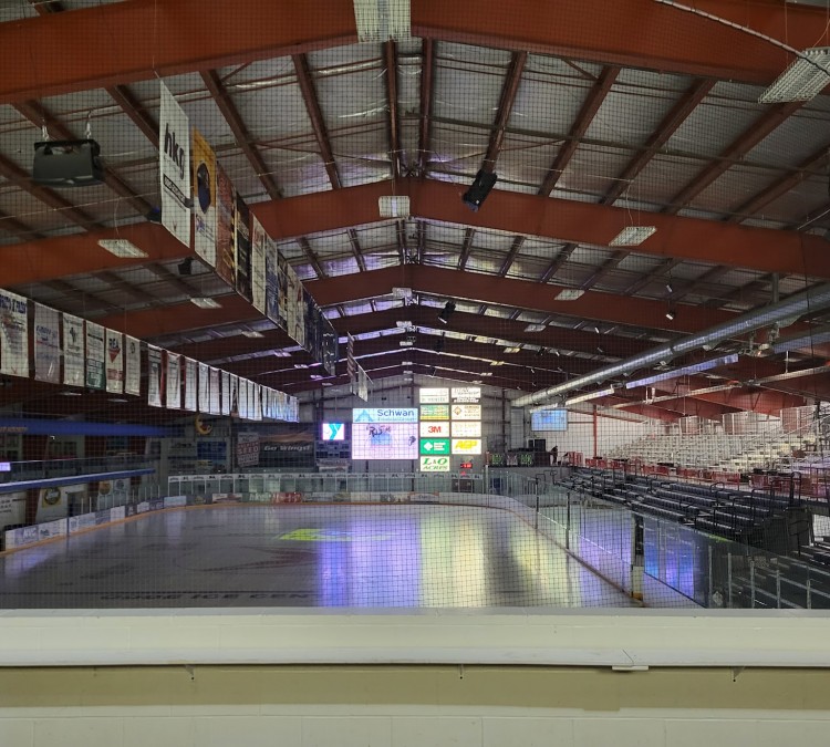 Odde Ice Arena (Aberdeen,&nbspSD)
